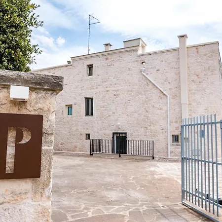 Villa Aurelia Suites And Apartments-3